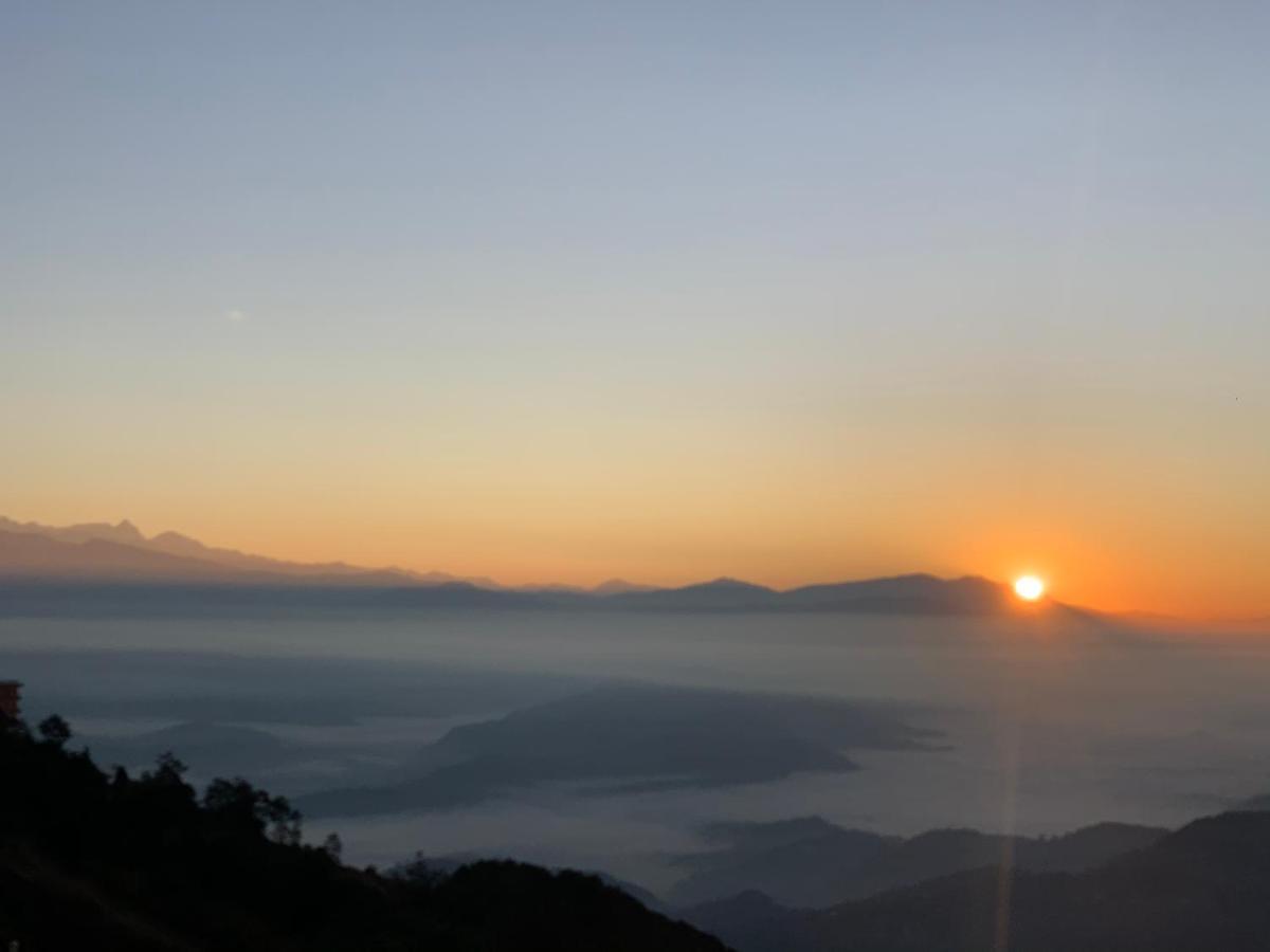 Hotel Sakura Durbar Nagarkot Dış mekan fotoğraf